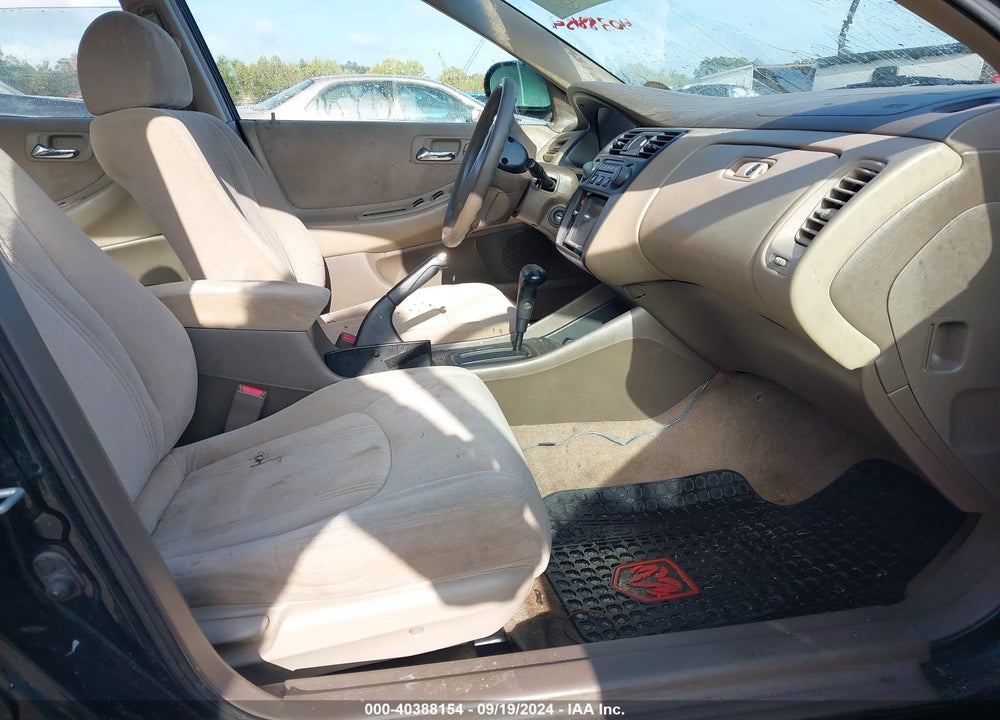 1999 HONDA ACCORD LX VIN: JHMCG564XXC054851