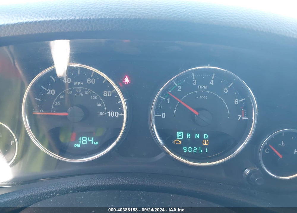 2014 JEEP WRANGLER UNLIMITED SPORT VIN: 1C4BJWDG2EL290649