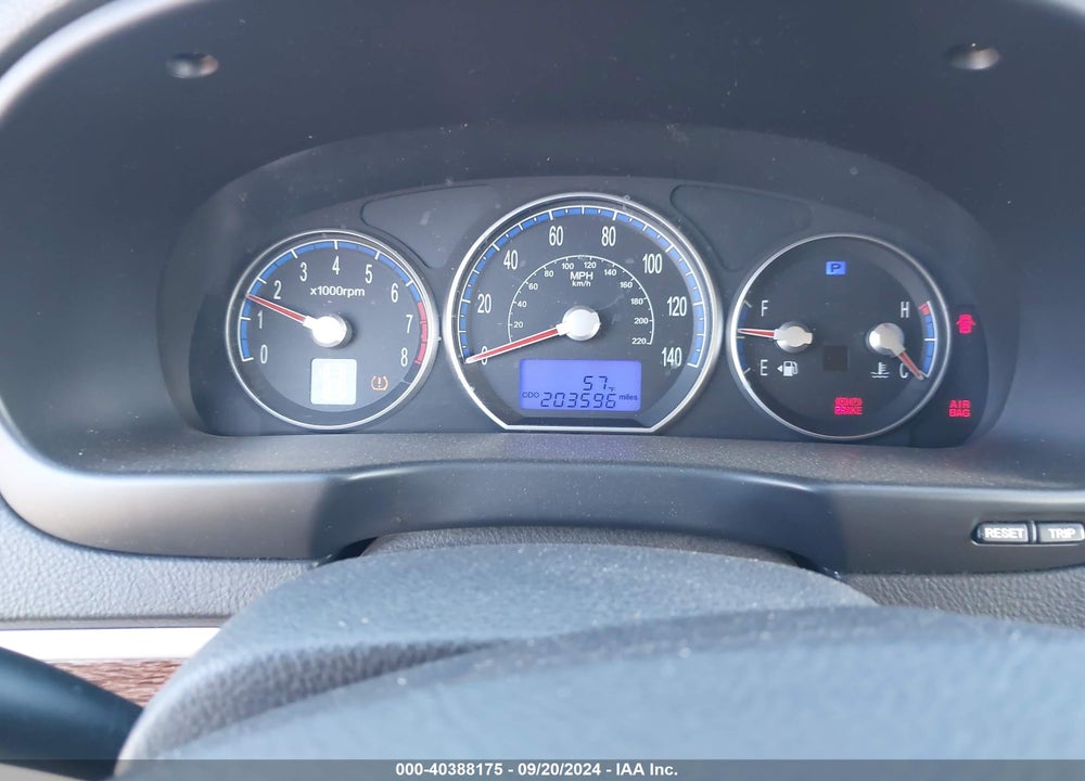2008 HYUNDAI SANTA FE GLS VIN: 5NMSG13D18H223507