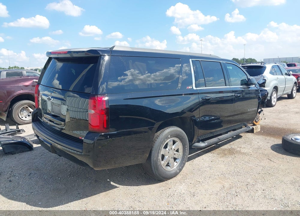 2018 CHEVROLET SUBURBAN LT VIN: 1GNSKHKC4JR139092