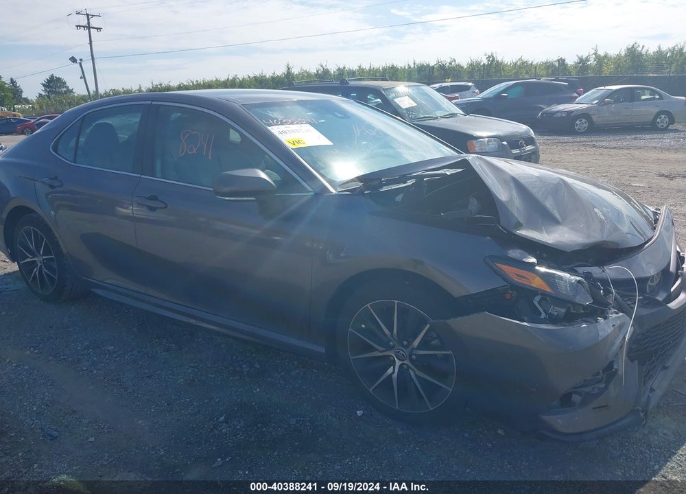 2022 TOYOTA CAMRY SE VIN: 4T1G11AKXNU045587
