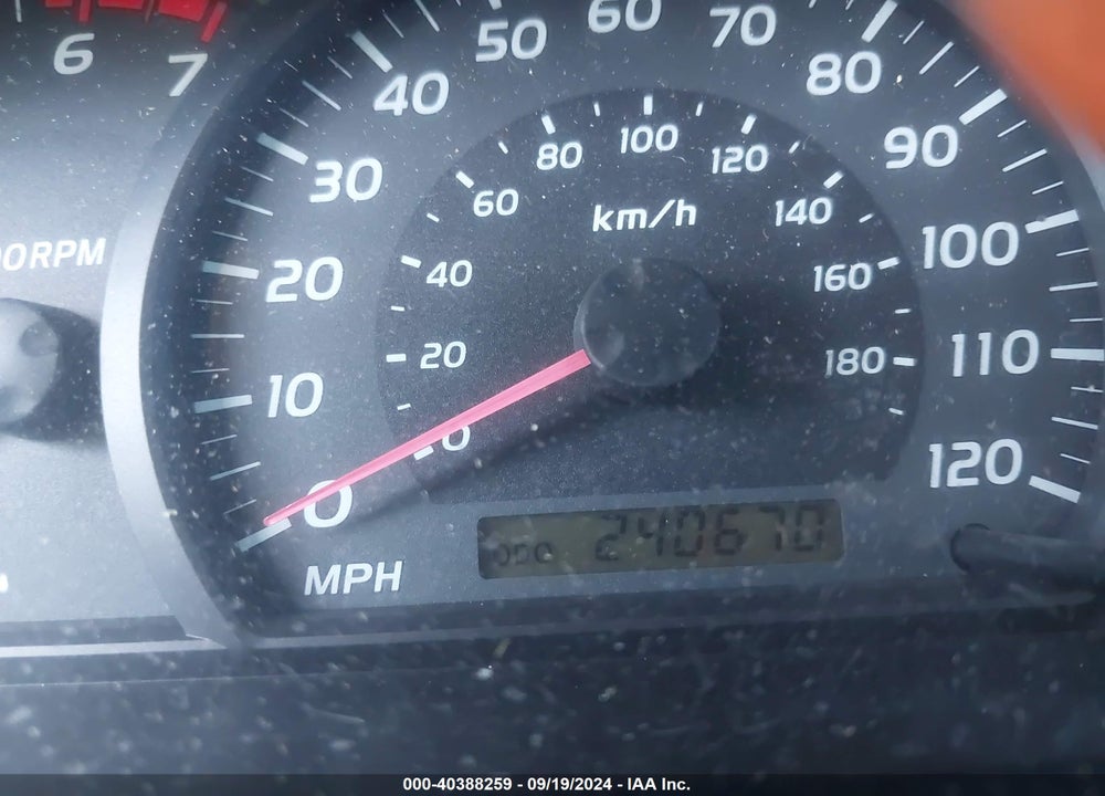 2005 TOYOTA TUNDRA SR5 V8 VIN: 5TBRT34105S460596