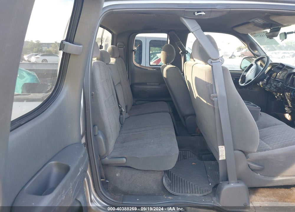 2005 TOYOTA TUNDRA SR5 V8 VIN: 5TBRT34105S460596