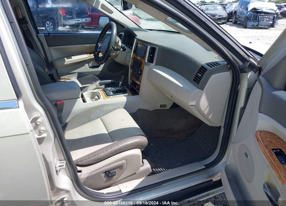 2008 JEEP GRAND CHEROKEE LIMITED VIN: 1J8HR58N98C208239