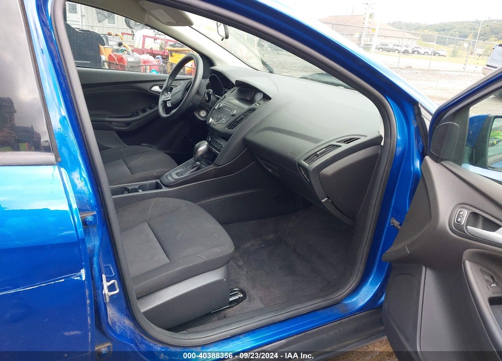 2018 FORD FOCUS SE VIN: 1FADP3K25JL279898
