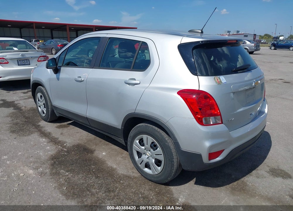 2018 CHEVROLET TRAX LS VIN: 3GNCJKSB0JL213241