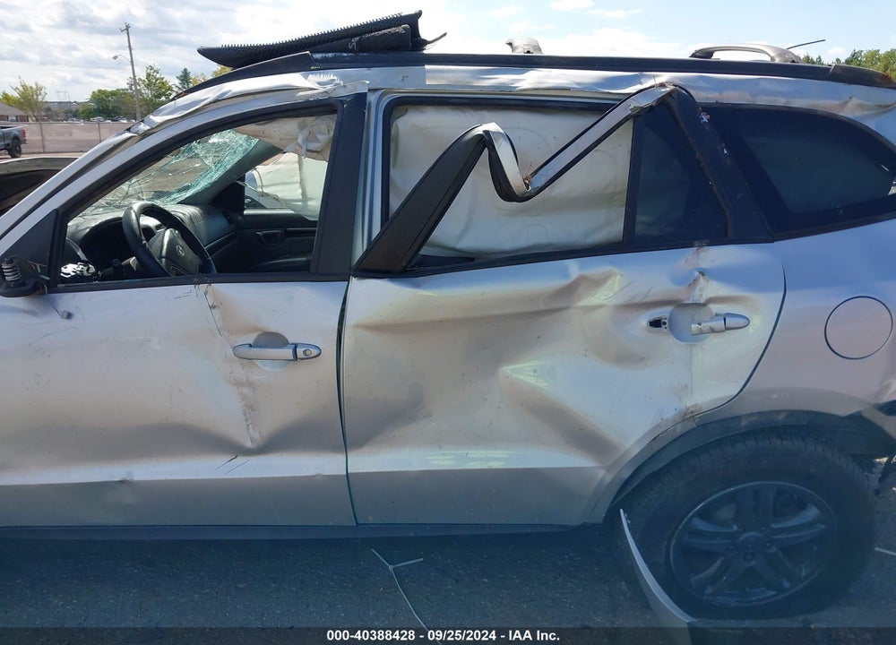 2012 HYUNDAI SANTA FE GLS VIN: 5XYZG3AB4CG137221