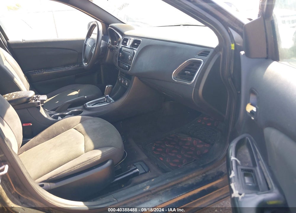 2012 CHRYSLER 200 LX VIN: 1C3CCBAB1CN201580