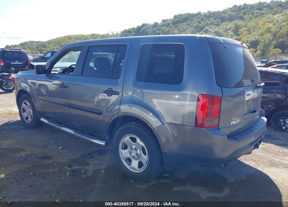 2013 HONDA PILOT LX VIN: 5FNYF4H23DB059923