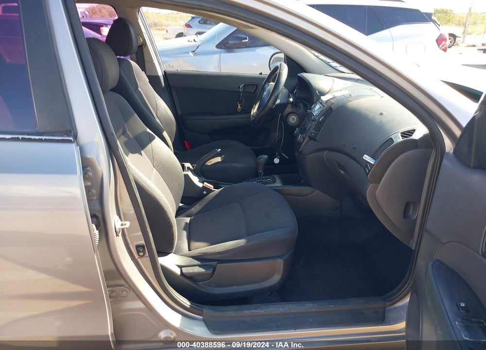 2011 HYUNDAI ELANTRA TOURING GLS VIN: KMHDC8AE4BU105505