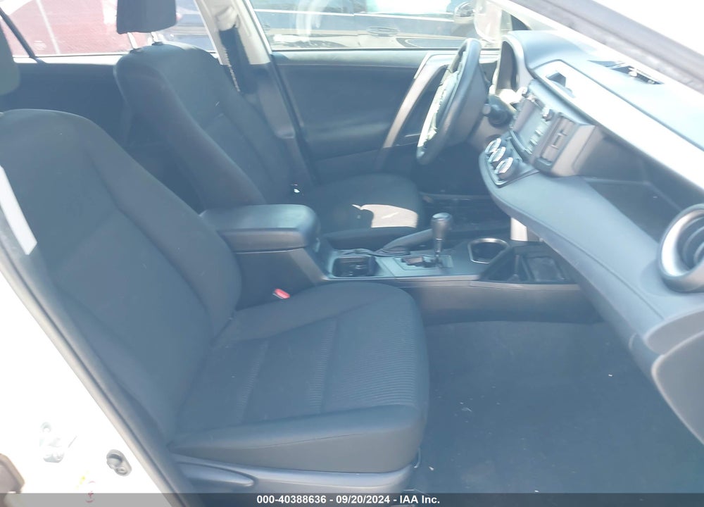 2017 TOYOTA RAV4 LE VIN: JTMZFREV7HJ701462