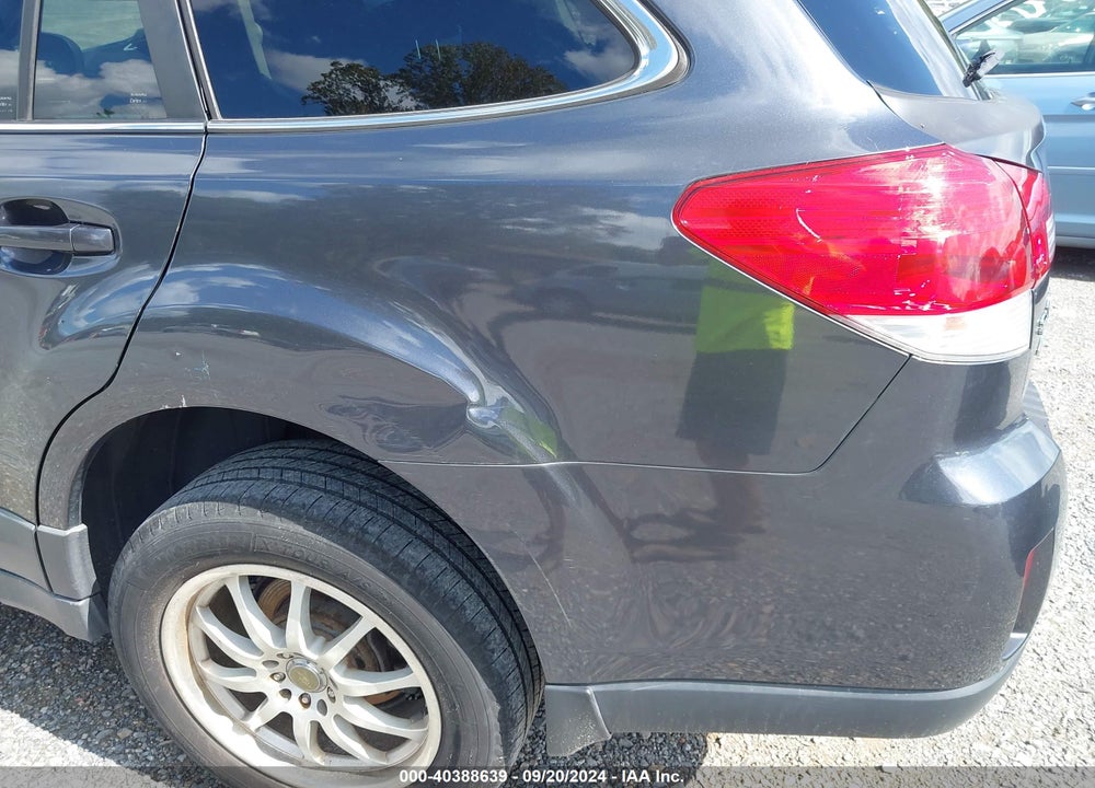 2013 SUBARU OUTBACK 2.5I PREMIUM VIN: 4S4BRBCC6D3210747