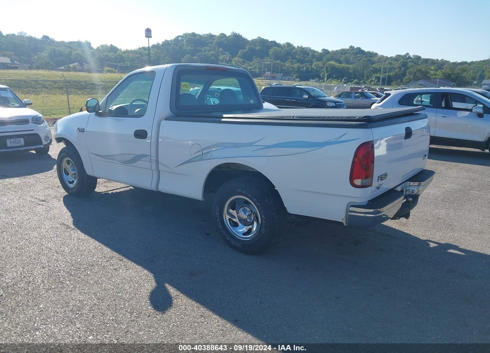 1998 FORD F-150 STANDARD/XL/XLT VIN: 1FTZF172XWNB87858