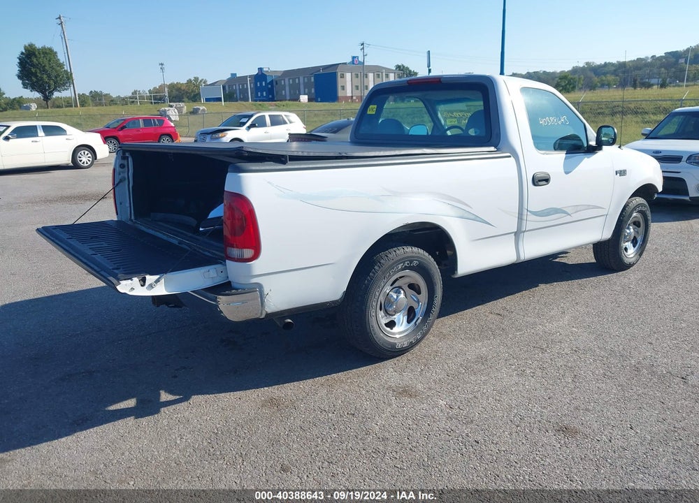 1998 FORD F-150 STANDARD/XL/XLT VIN: 1FTZF172XWNB87858