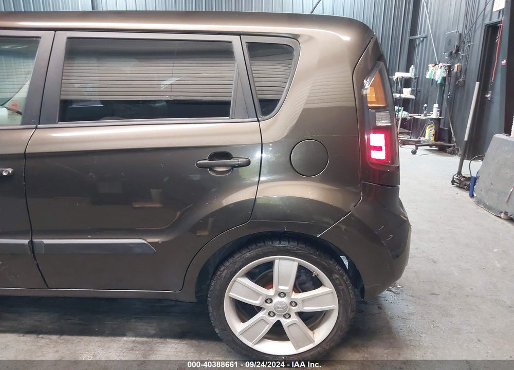 2011 KIA SOUL VIN: KNDJT2A26B7225461