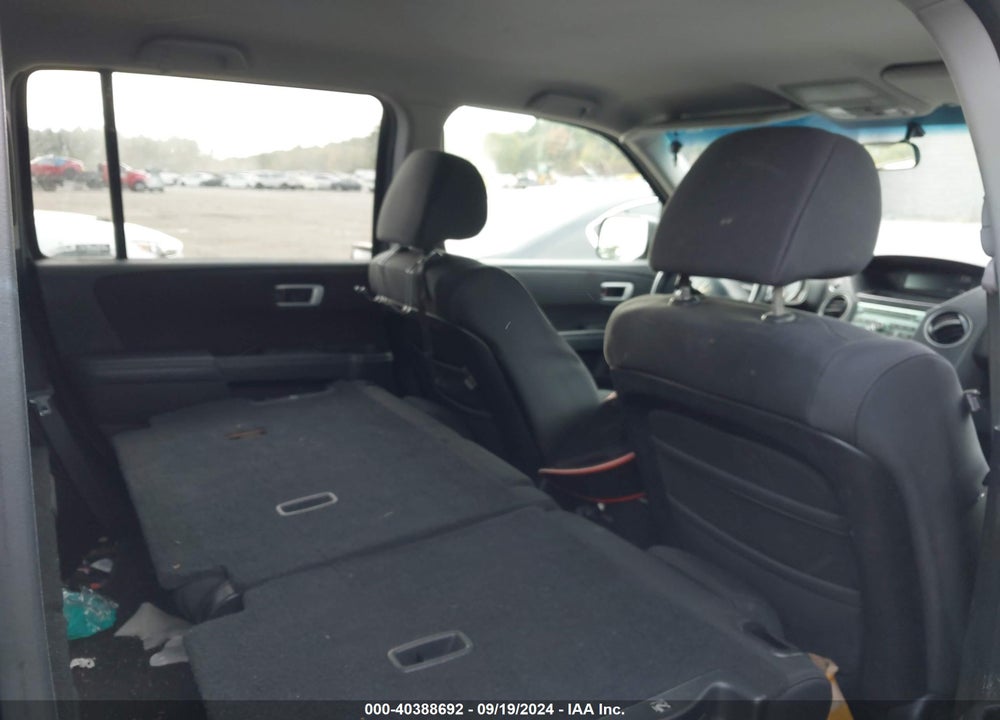 2009 HONDA PILOT LX VIN: 5FNYF48299B028733