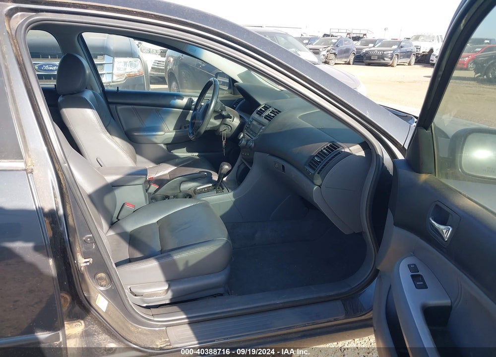 2005 HONDA ACCORD VIN: 1HGCM568X5A090238