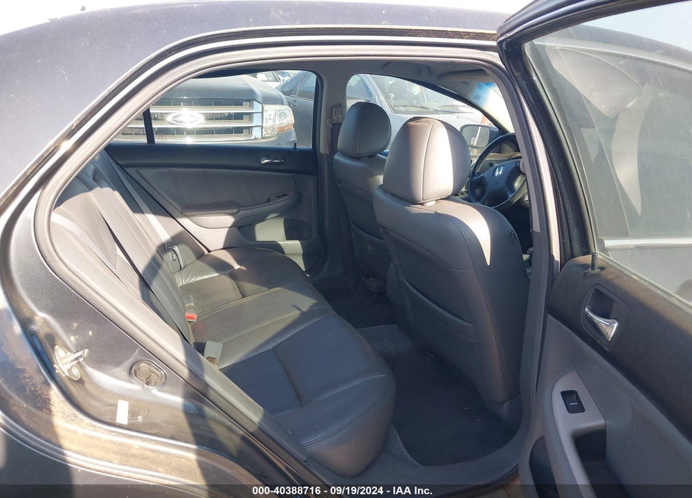 2005 HONDA ACCORD VIN: 1HGCM568X5A090238