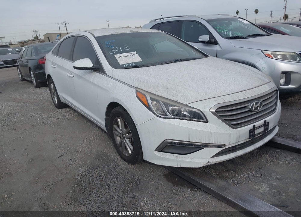 2015 HYUNDAI SONATA SE VIN: 5NPE24AF3FH006123