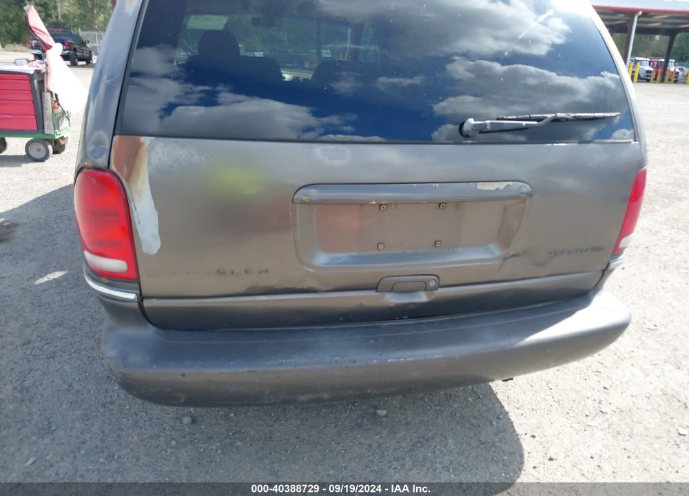 1997 CHRYSLER TOWN & COUNTRY LX VIN: 1C4GP54L3VB341240