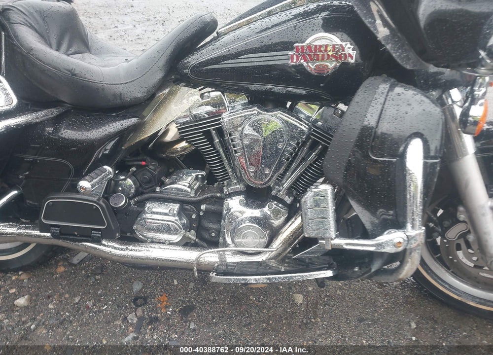 2005 HARLEY-DAVIDSON FLHTCUI VIN: 1HD1FCW1X5Y633794