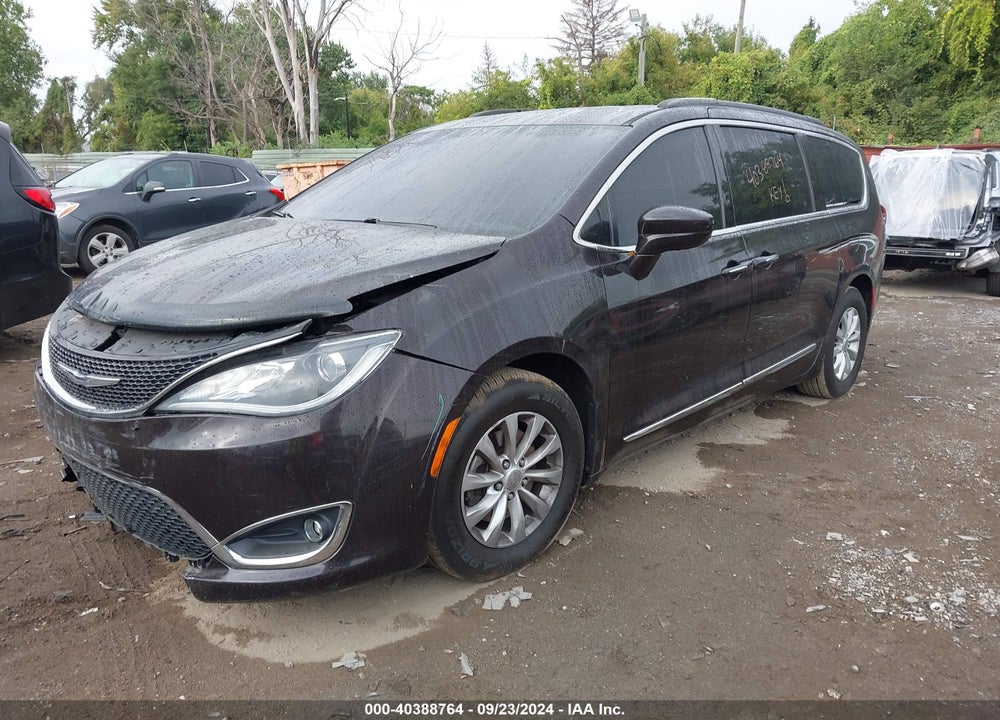 2017 CHRYSLER PACIFICA TOURING L VIN: 2C4RC1BG0HR691773