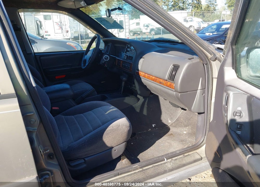 1997 JEEP GRAND CHEROKEE LAREDO/TSI VIN: 1J4FX58S1VC532396