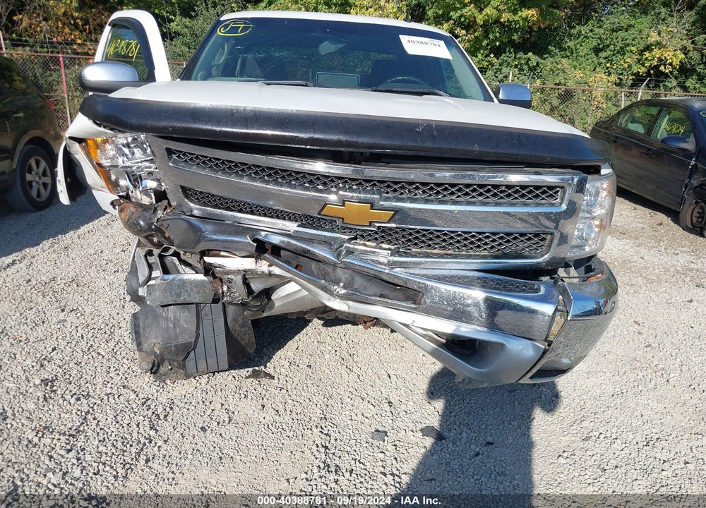2013 CHEVROLET SILVERADO 1500 LT VIN: 1GCRKSE75DZ149170