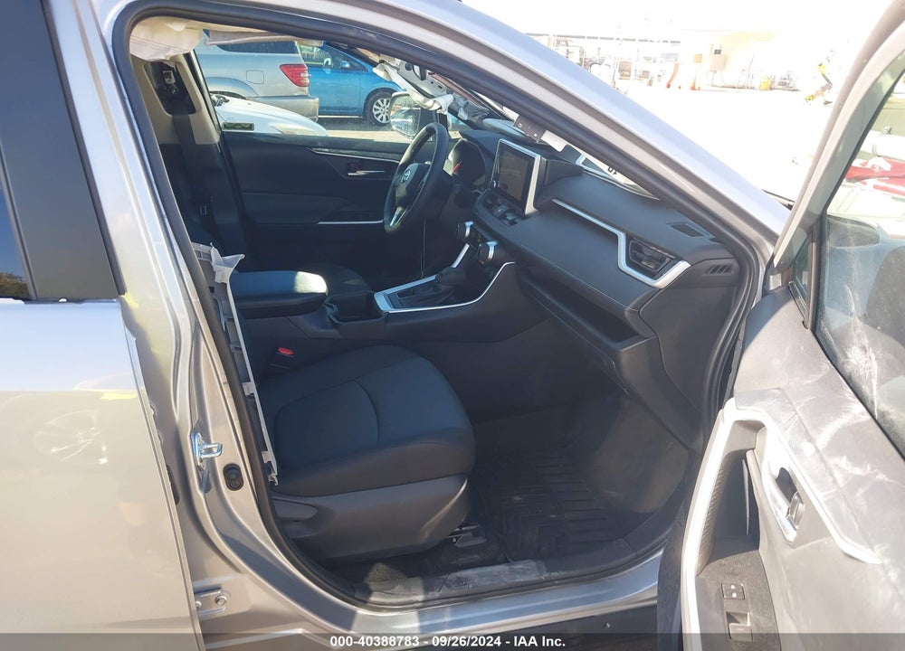 2024 TOYOTA RAV4 XLE VIN: 2T3P1RFV9RW469096