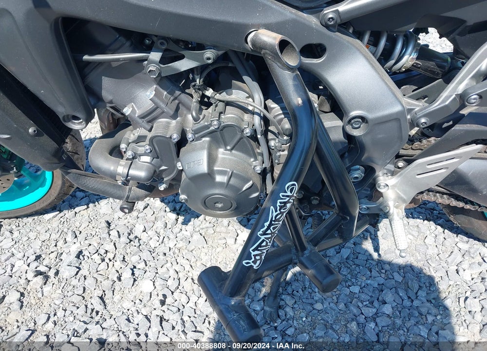 2022 YAMAHA MT09 VIN: JYARN71E1NA002283