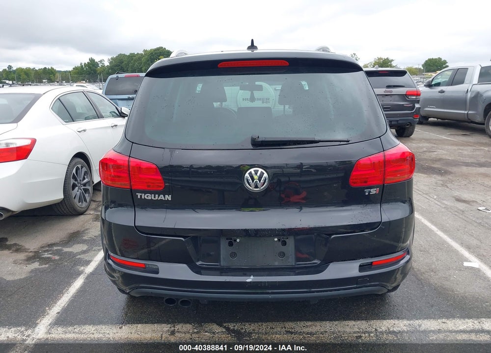 2017 VOLKSWAGEN TIGUAN 2.0T SPORT VIN: WVGTV7AX7HK022429