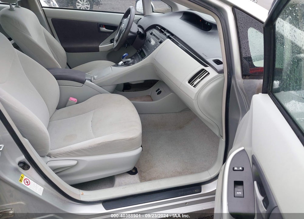 2011 TOYOTA PRIUS TWO VIN: JTDKN3DU4B0325410