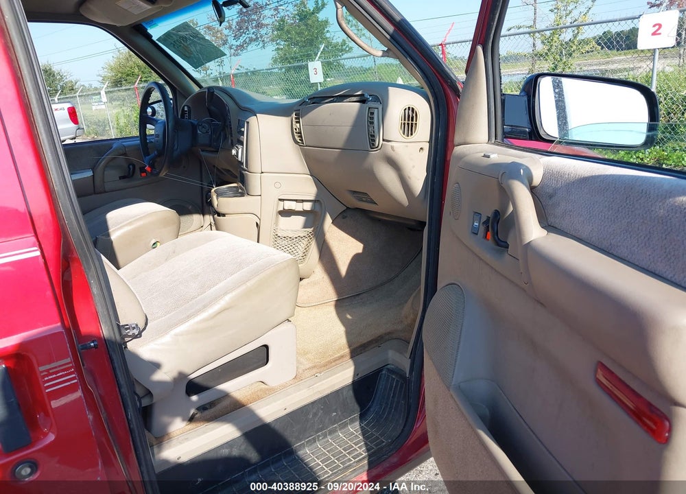 2002 GMC SAFARI SLE VIN: 1GKDM19X92B513691