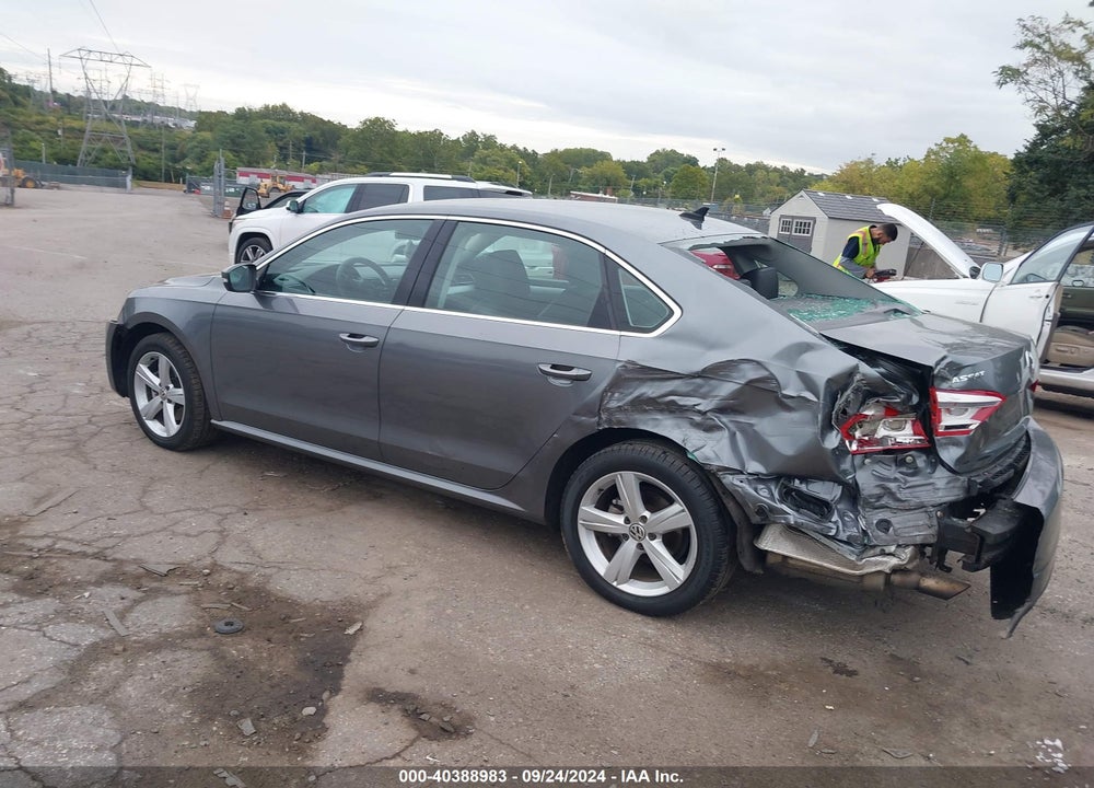 2013 VOLKSWAGEN PASSAT 2.5L SE VIN: 1VWBP7A36DC003282