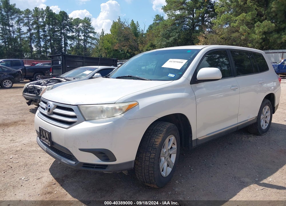 2011 TOYOTA HIGHLANDER BASE V6 VIN: 5TDZK3EH9BS043480