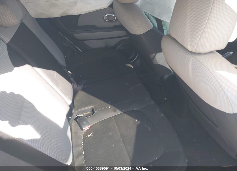 2014 KIA SOUL VIN: KNDJN2A29E7059242