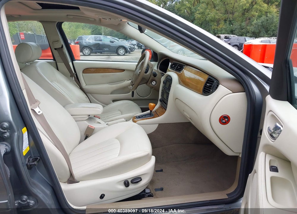 2002 JAGUAR X-TYPE 3.0L VIN: SAJEA51C82WC50261