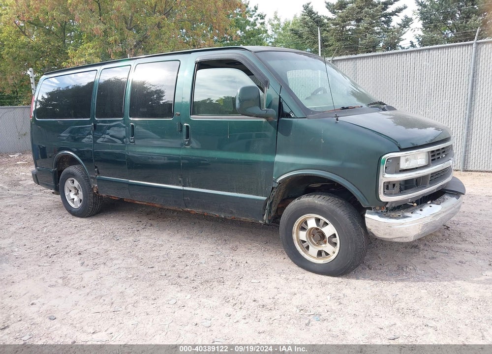 2001 CHEVROLET EXPRESS LT VIN: 1GNFG65R511203890