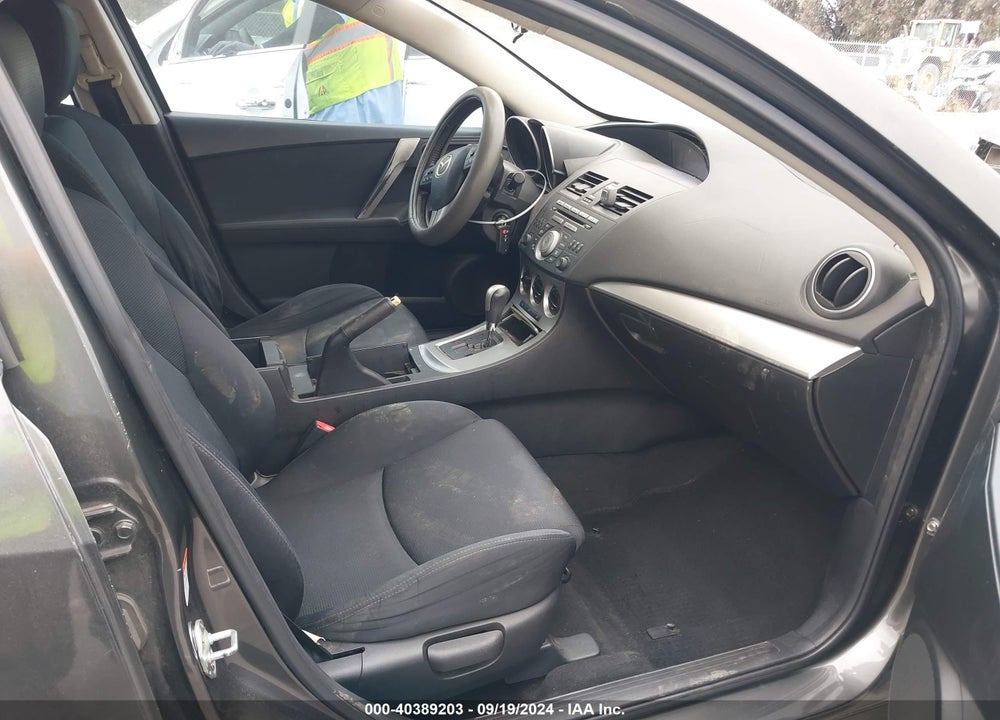 2010 MAZDA 3 S SPORT VIN: JM1BL1S69A1144262