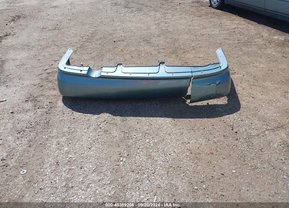 2000 HONDA CIVIC VALUE PACKAGE VIN: 2HGEJ6615YH590016