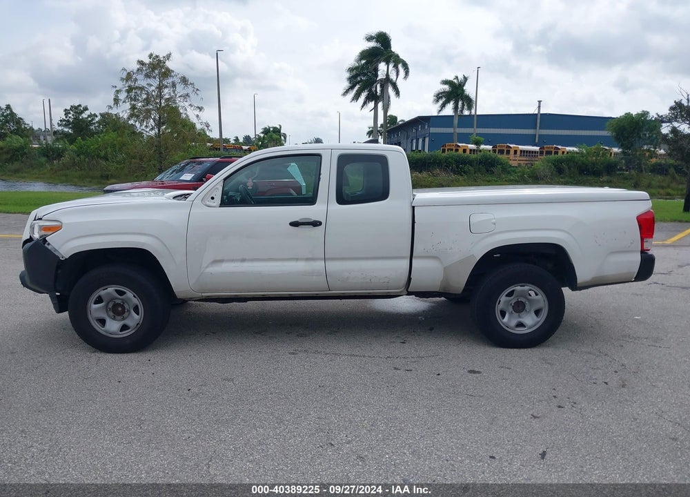 2017 TOYOTA TACOMA SR VIN: 5TFRX5GN8HX096223