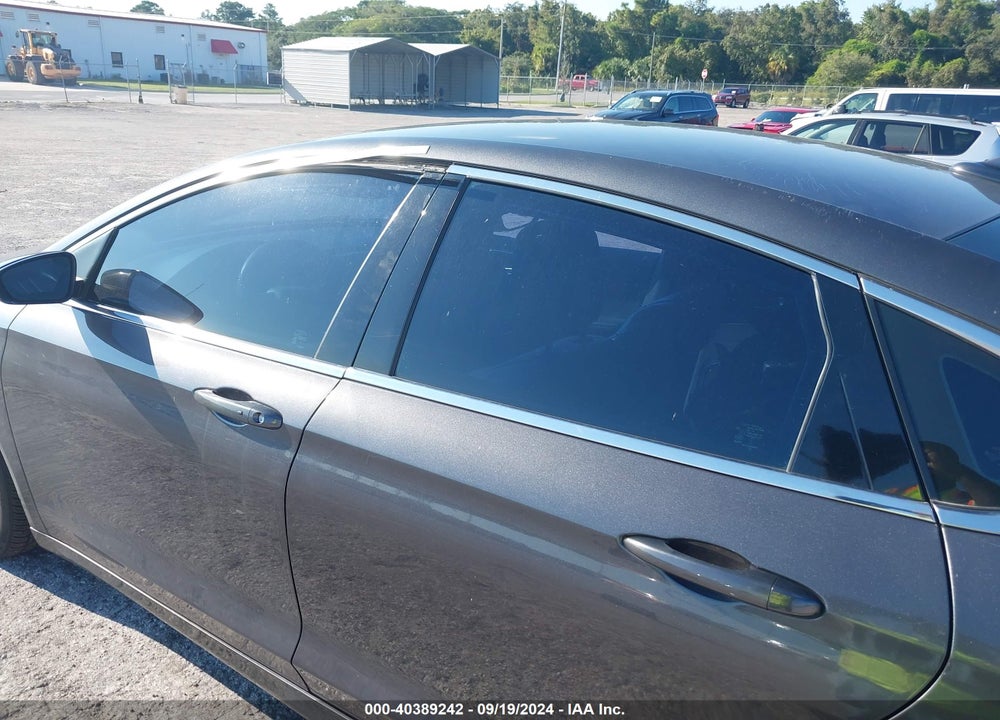 2017 CHRYSLER 200 LIMITED PLATINUM VIN: 1C3CCCAB7HN505333