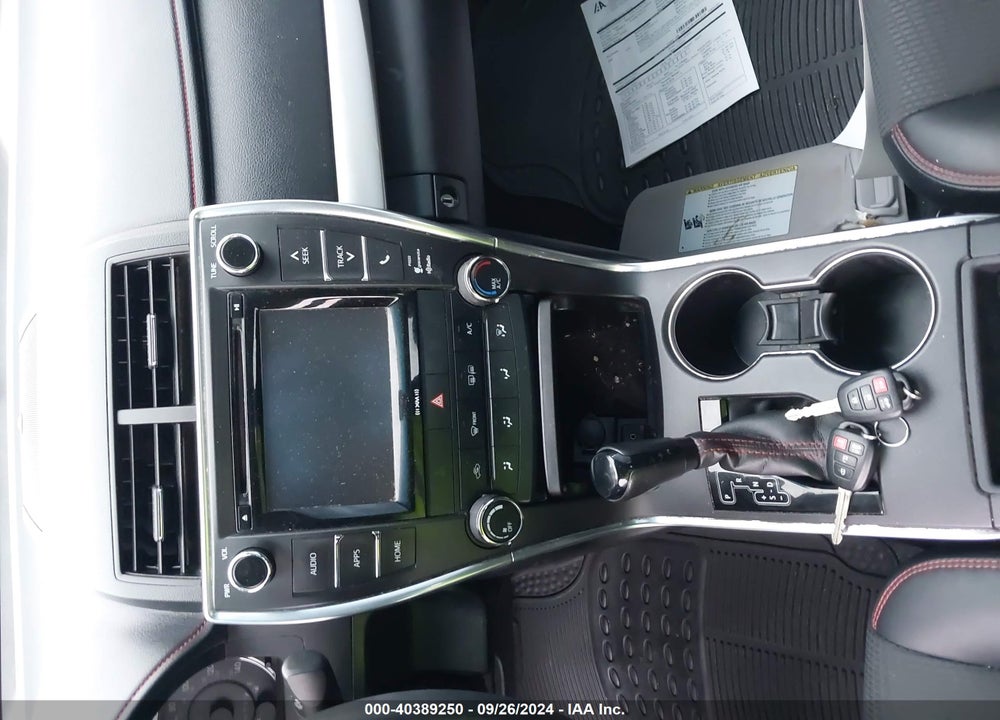 2017 TOYOTA CAMRY SE VIN: 4T1BF1FK7HU393646