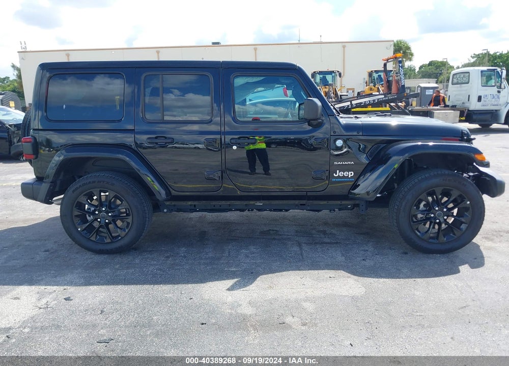 2024 JEEP WRANGLER 4XE SAHARA 4XE VIN: 1C4RJXP62RW235601