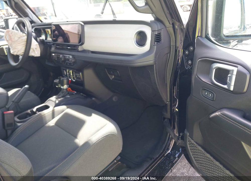 2024 JEEP WRANGLER 4XE SAHARA 4XE VIN: 1C4RJXP62RW235601