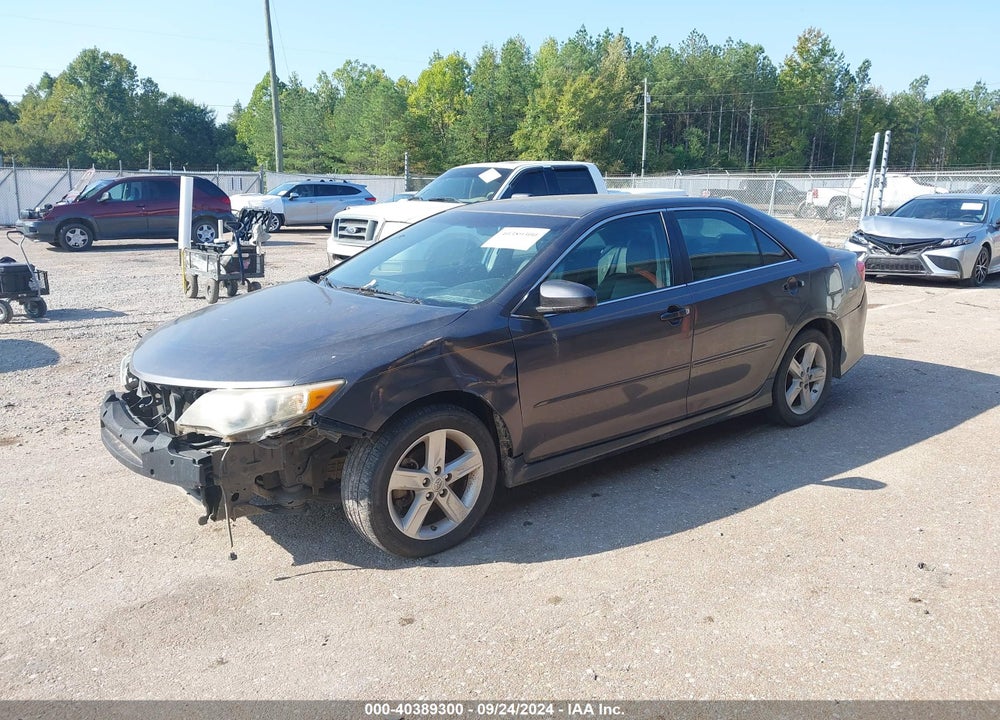 2013 TOYOTA CAMRY SE VIN: 4T1BF1FK2DU704202