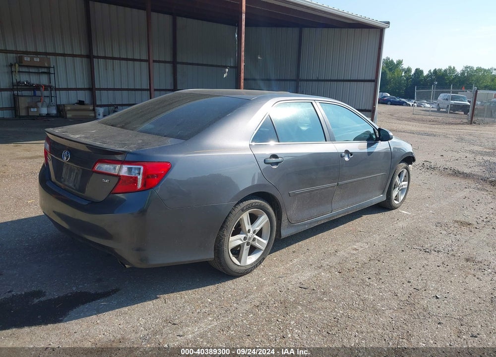 2013 TOYOTA CAMRY SE VIN: 4T1BF1FK2DU704202