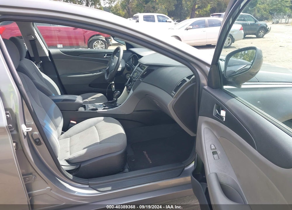 2013 HYUNDAI SONATA GLS VIN: 5NPEB4AC2DH748967
