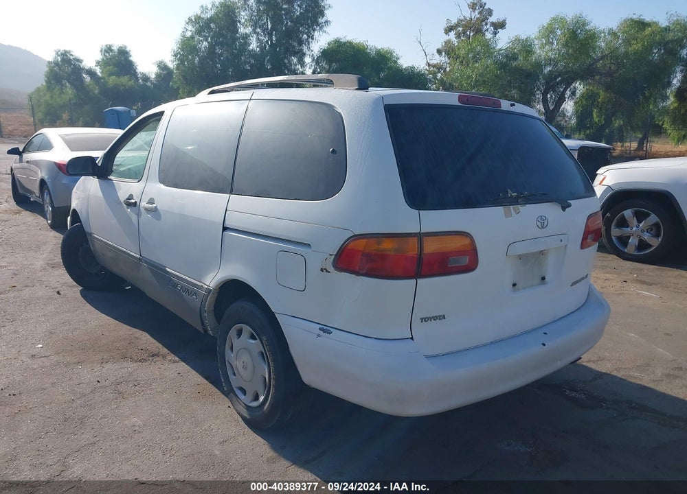 1998 TOYOTA SIENNA LE VIN: 4T3ZF13C3WU007045