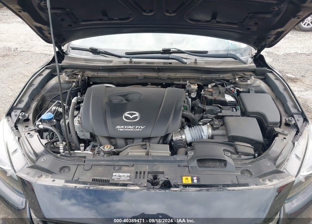 2018 MAZDA 3 TOURING VIN: 3MZBN1V3XJM255821